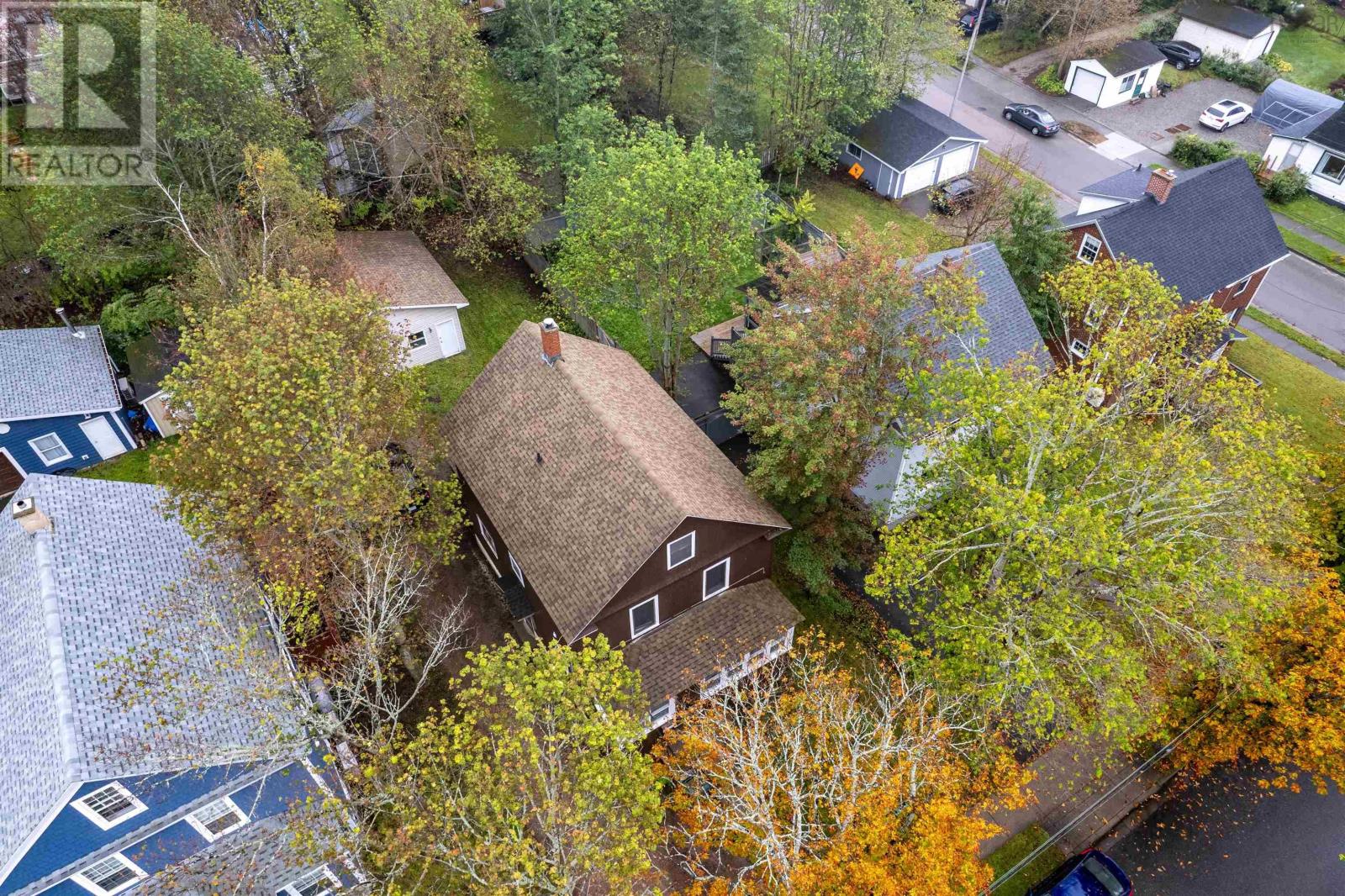 208 Whitney Avenue - Image 8