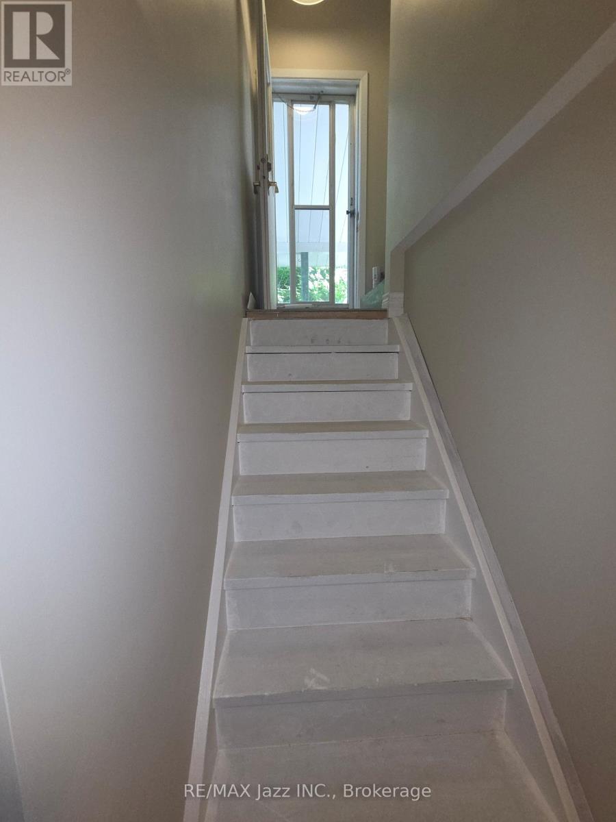 624 Stewart Street — photo 12