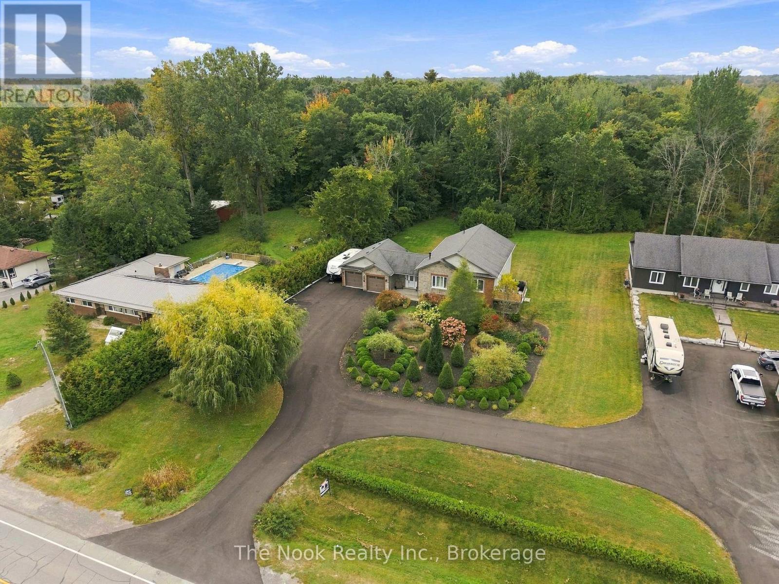 21611 Loyalist Parkway, Prince Edward County, ON photo 1