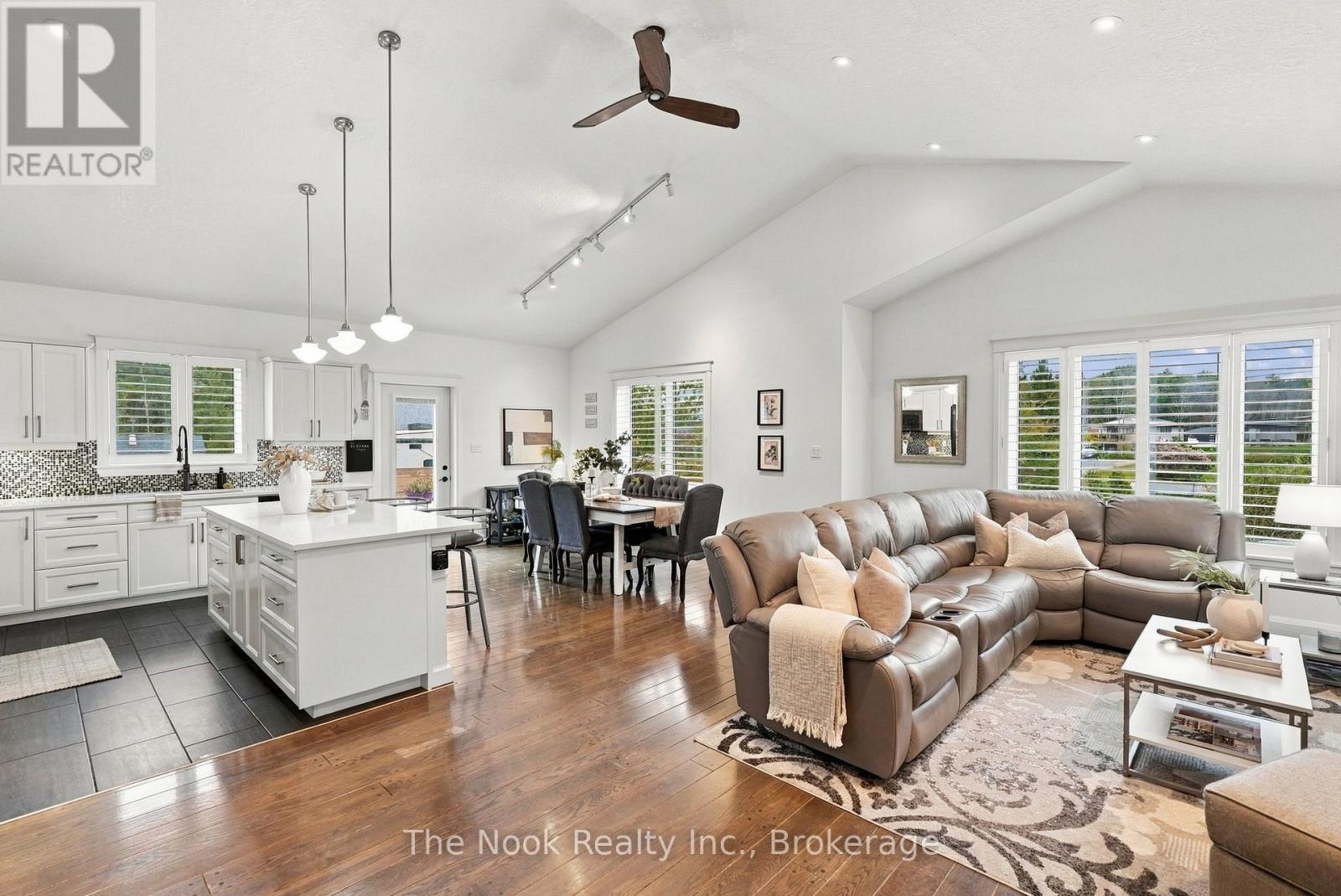 21611 Loyalist Parkway, Prince Edward County, ON photo 13