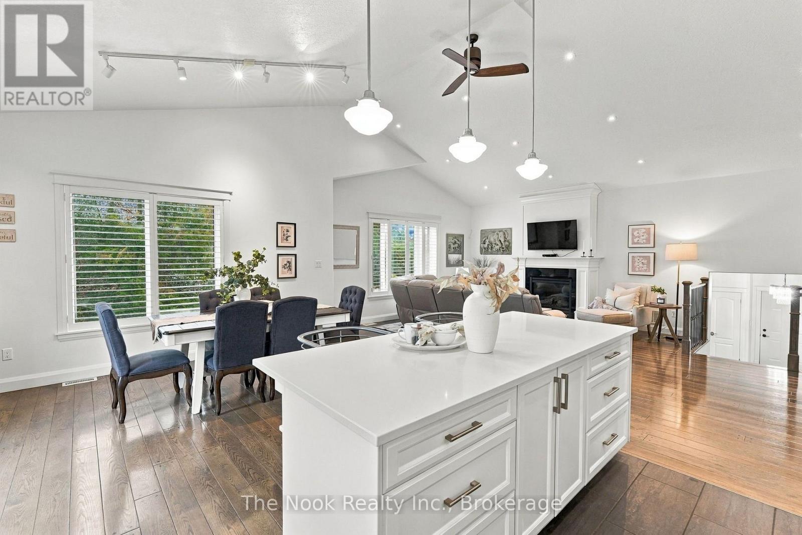 21611 Loyalist Parkway, Prince Edward County, ON photo 18
