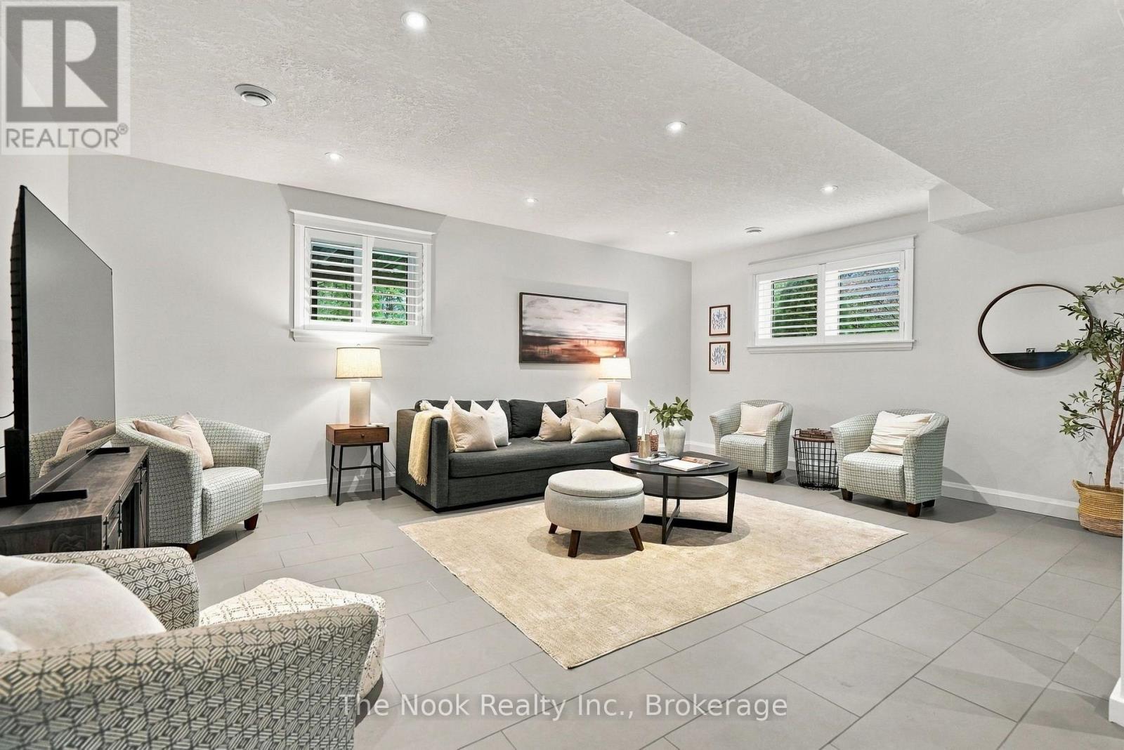 21611 Loyalist Parkway, Prince Edward County, ON photo 32