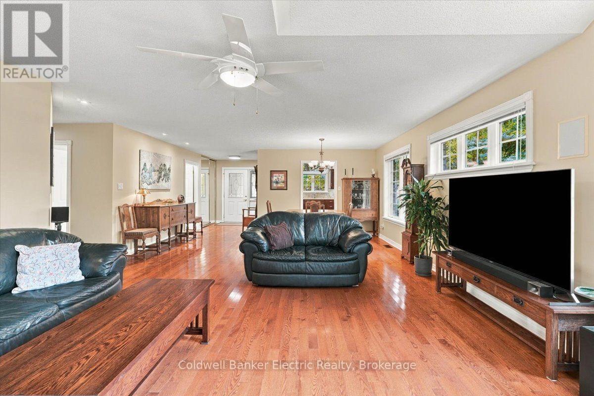 35- 300 Franmor Drive, Peterborough, ON photo 15