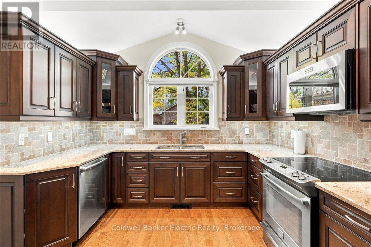 35- 300 Franmor Drive, Peterborough, ON photo 6
