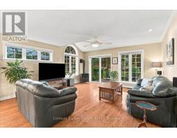 Living room - 35 - 300 Franmor Drive, Peterborough, ON K9H7R1 Photo 11