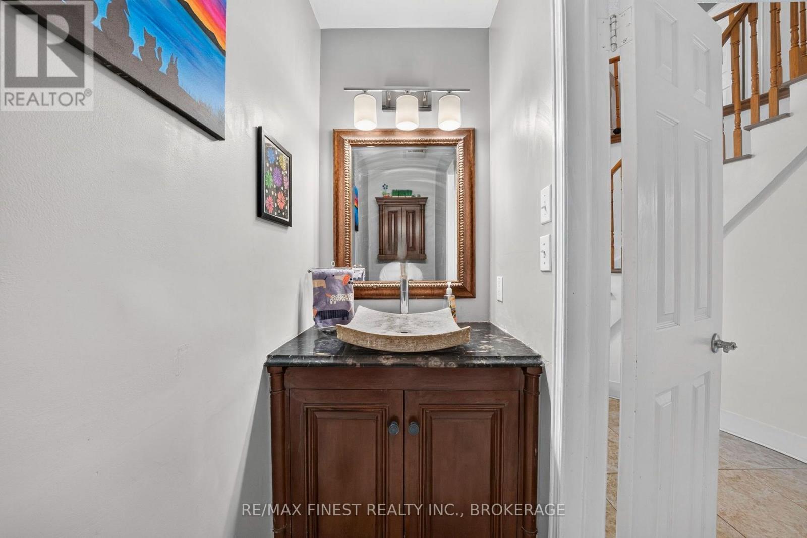853 APPLE DOWN DRIVE - Image 10
