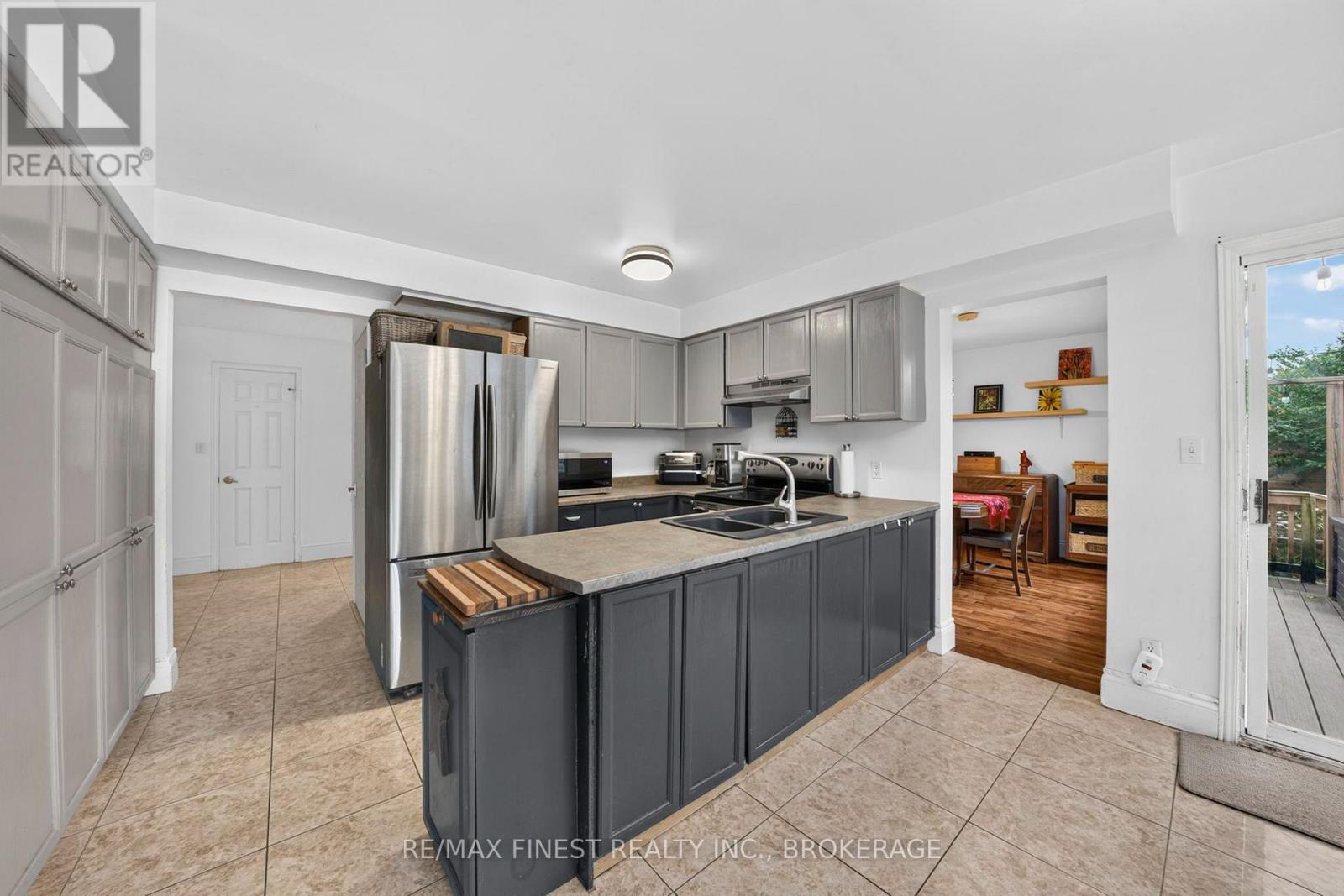 853 APPLE DOWN DRIVE - Image 13
