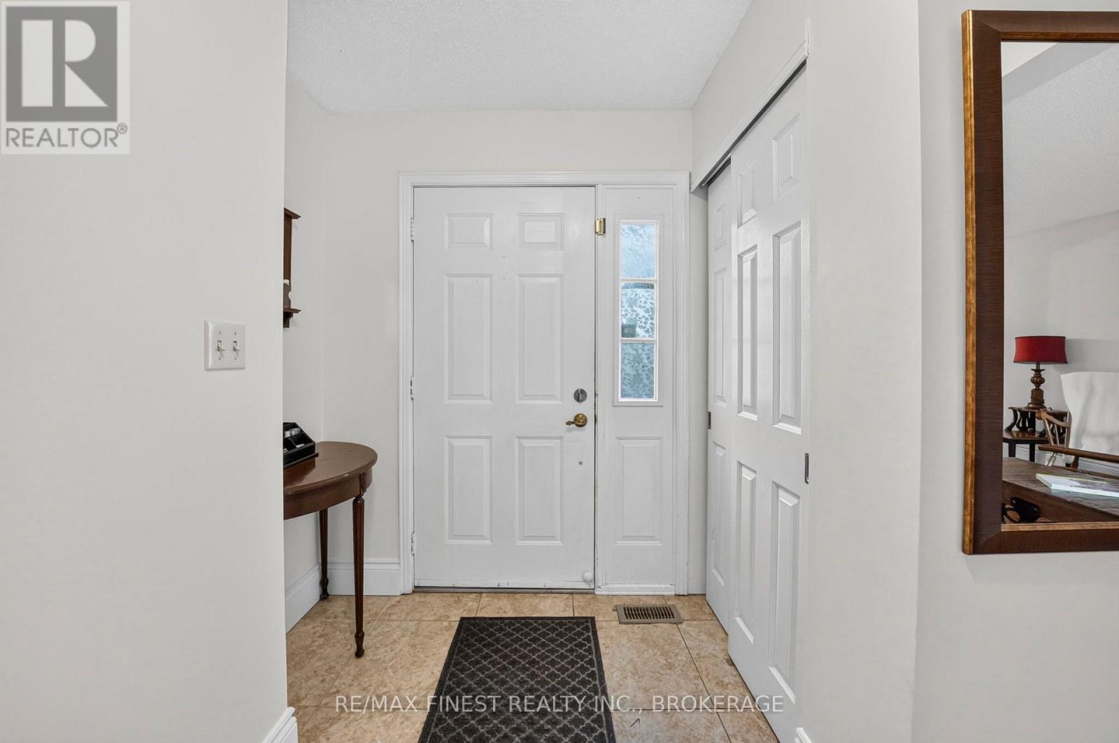 853 APPLE DOWN DRIVE - Image 3