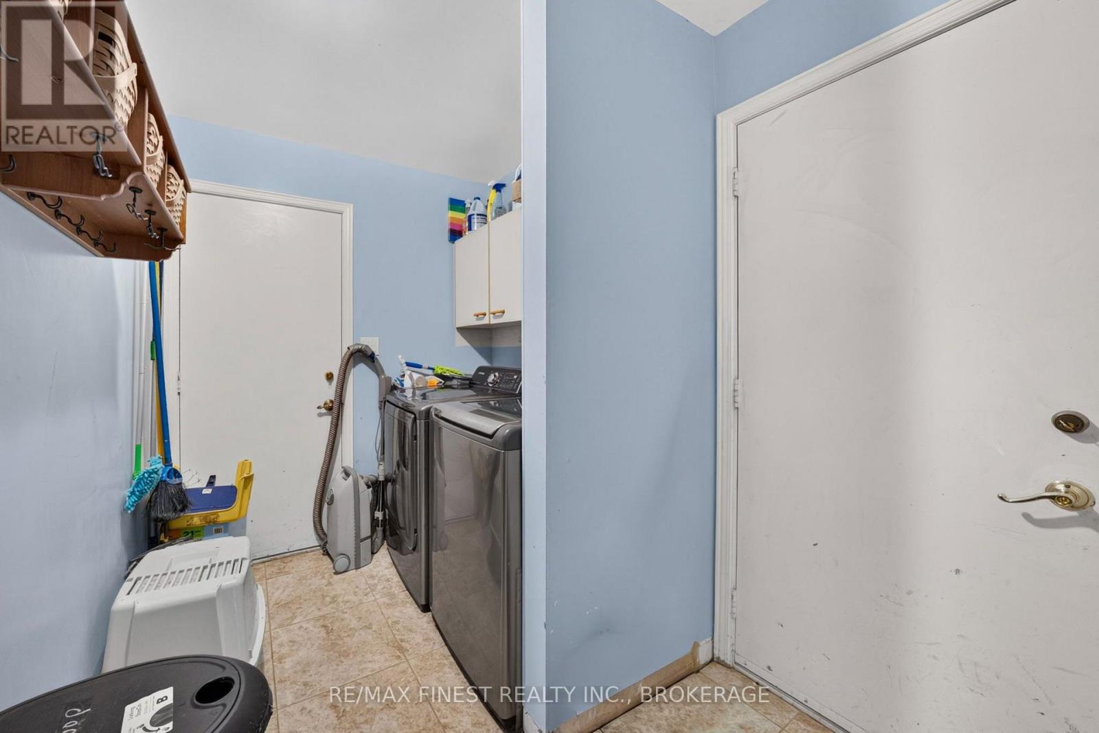 853 APPLE DOWN DRIVE - Image 8