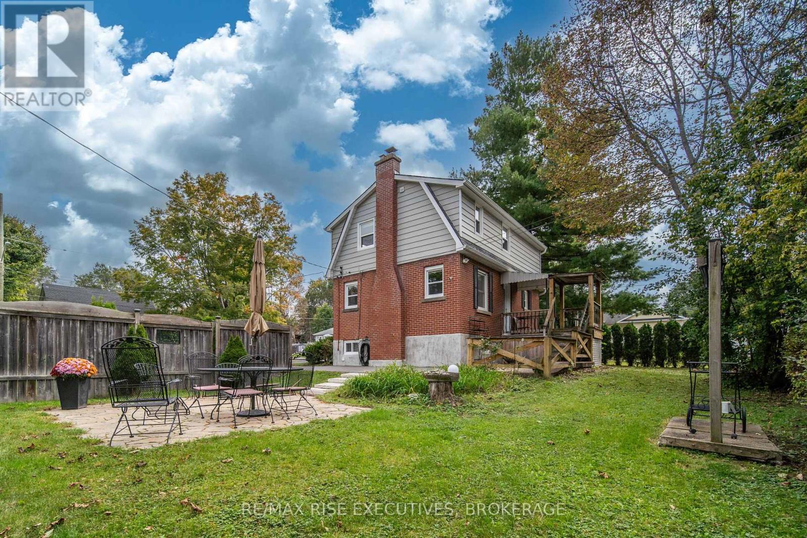 130 FLORENCE STREET - Image 29