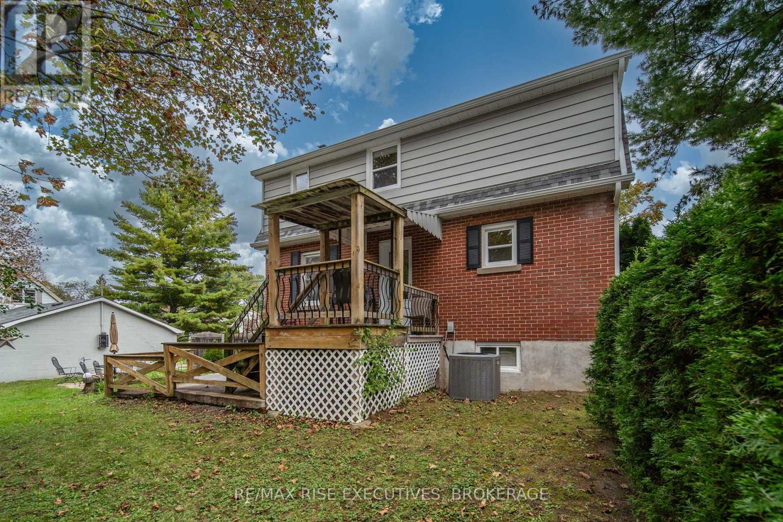 130 FLORENCE STREET - Image 33