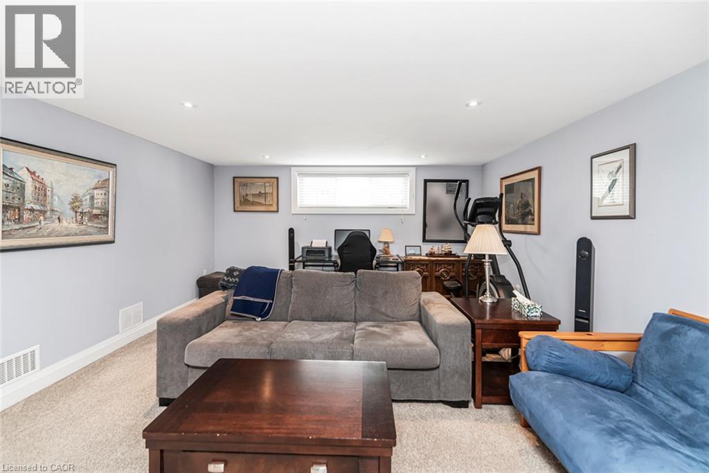 48 DIANA Avenue - 36