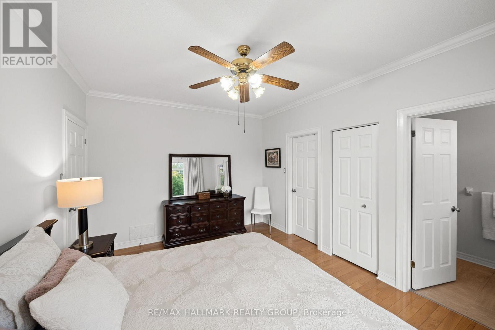 #19 1240 KILBORN PLACE - 23