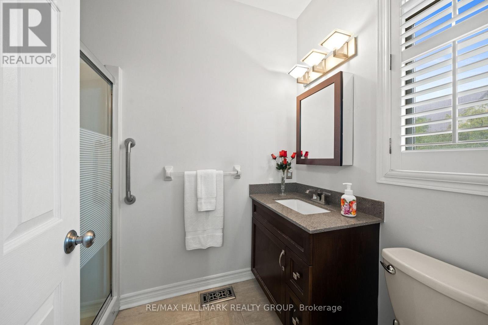 #19 1240 KILBORN PLACE - Image 24