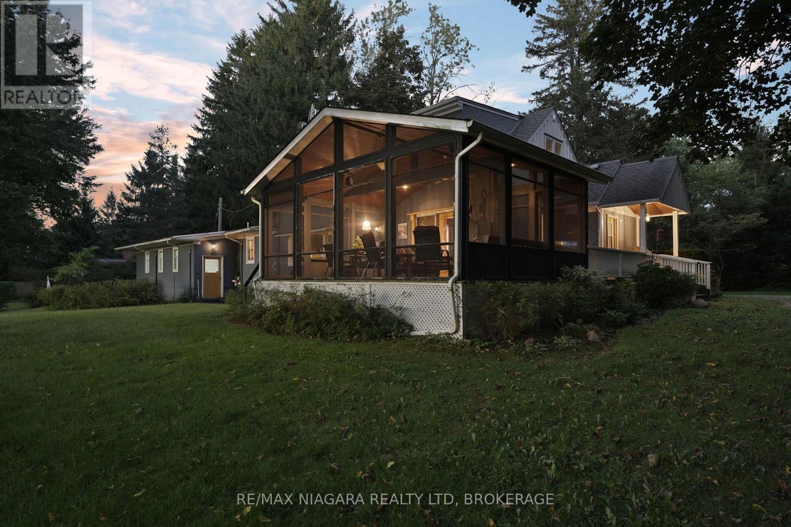 1577 GREGORY ROAD - 48