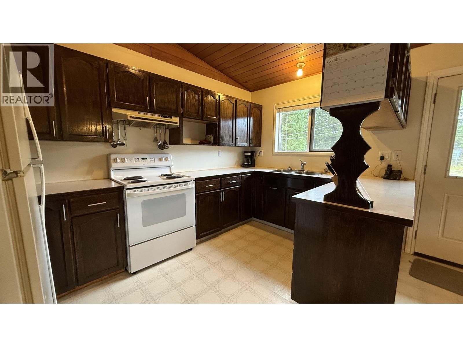 6784 BARNETT ROAD - 12