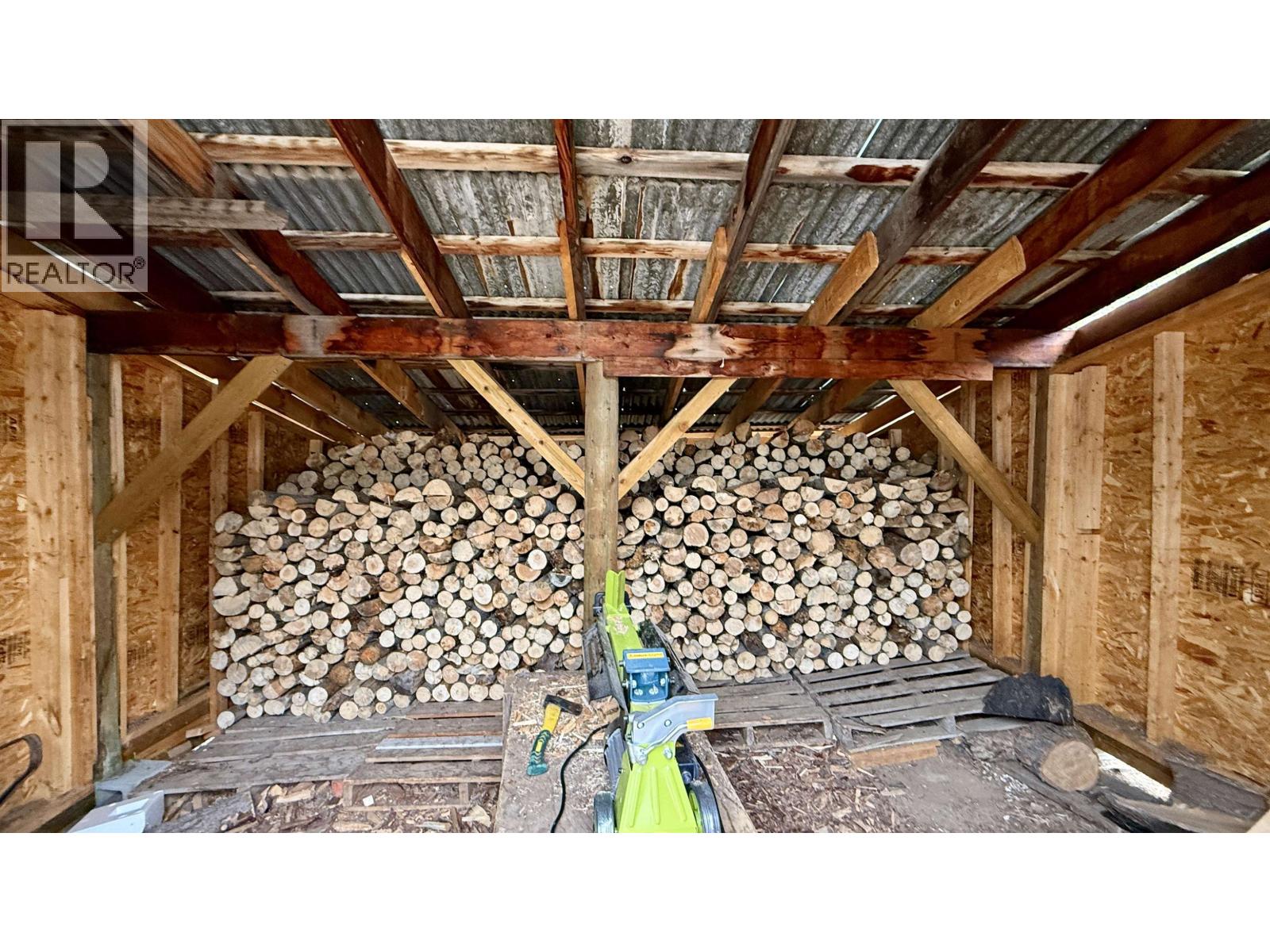 6784 BARNETT ROAD - 25