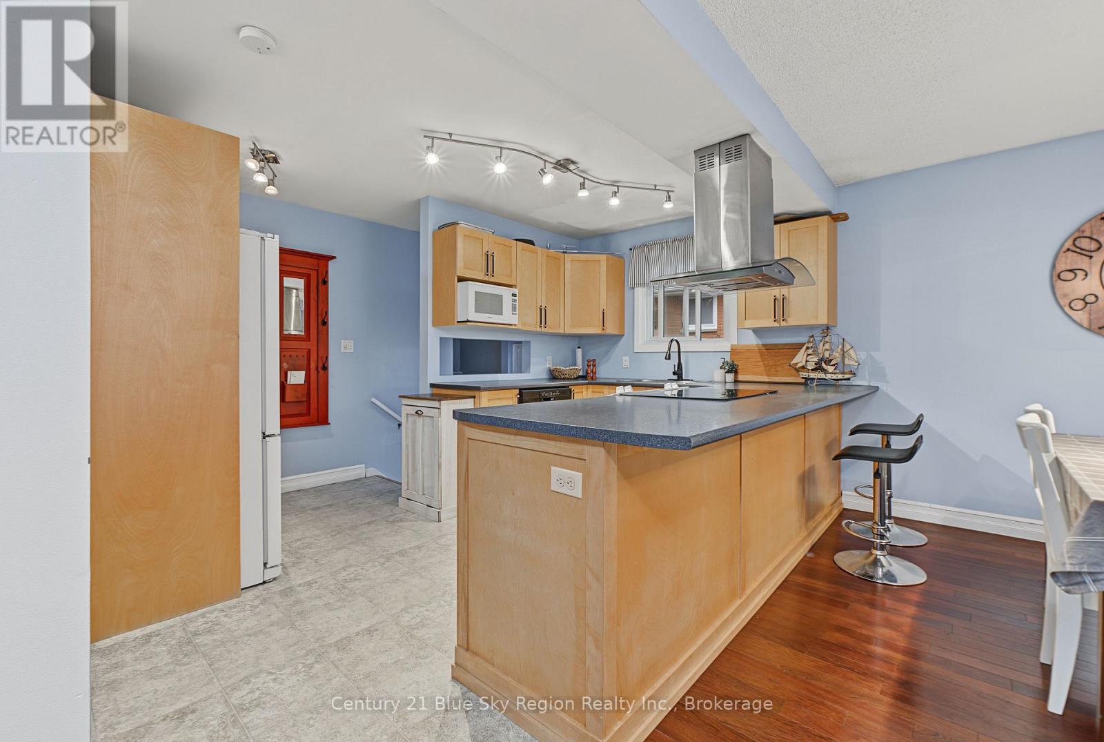 267 BARBER AVENUE - Image 21