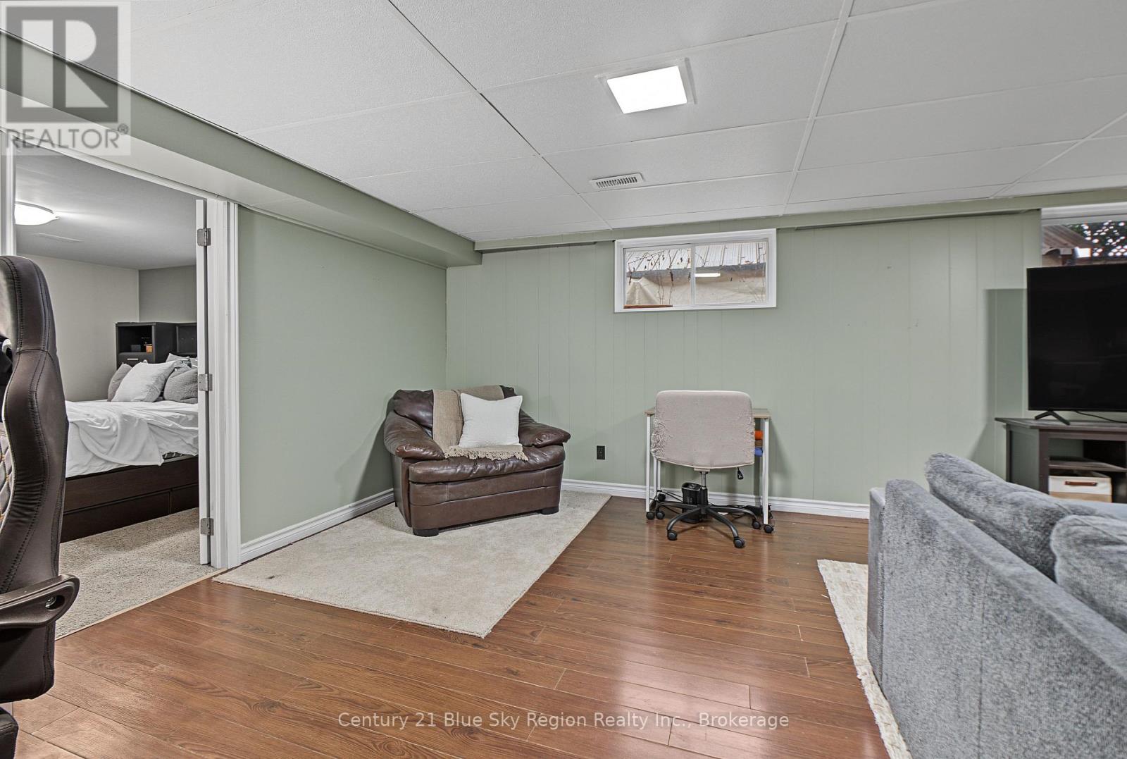 267 BARBER AVENUE - Image 26