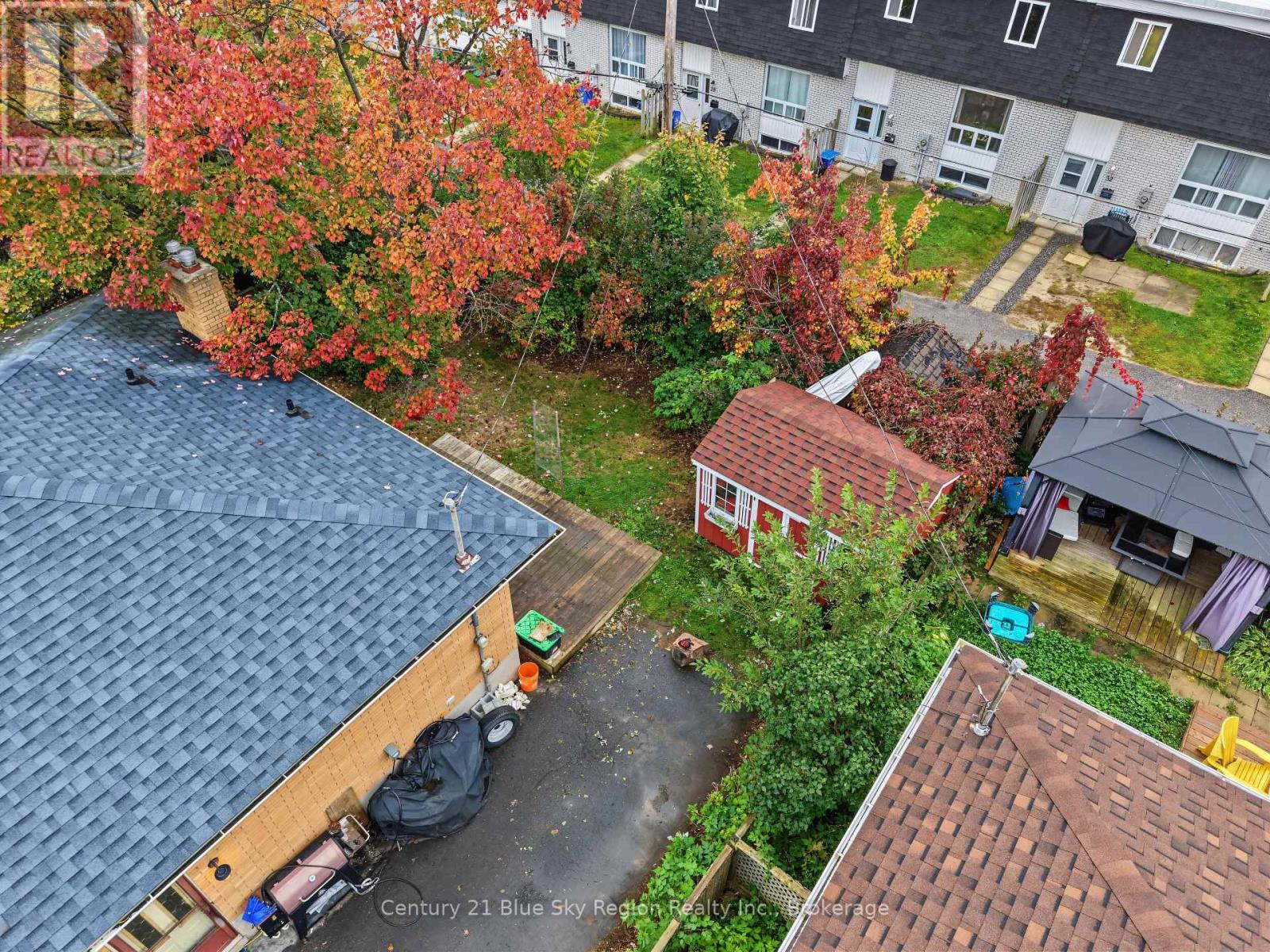 267 BARBER AVENUE - 38
