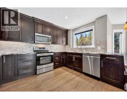 4pc Bathroom - 149 Valley Ridge Court Nw, Calgary, AB T3B5L4 Photo 16