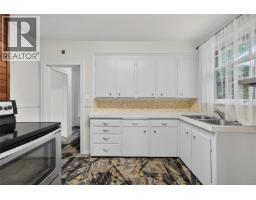 Living room - 3219 Rutledge St, Saanich, BC V8X1N6 Photo 16