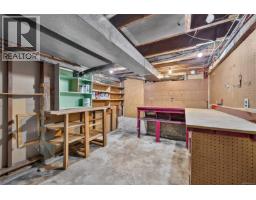 3219 Rutledge St, Saanich, BC V8X1N6 Photo 24