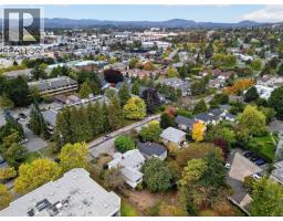 3219 Rutledge St, Saanich, BC V8X1N6 Photo 36