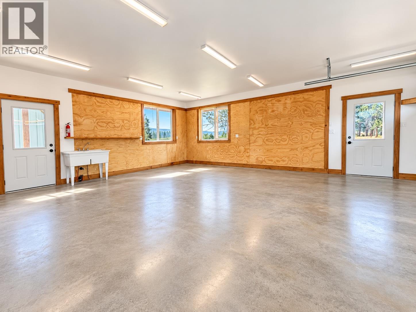422 HUEY Road - 68
