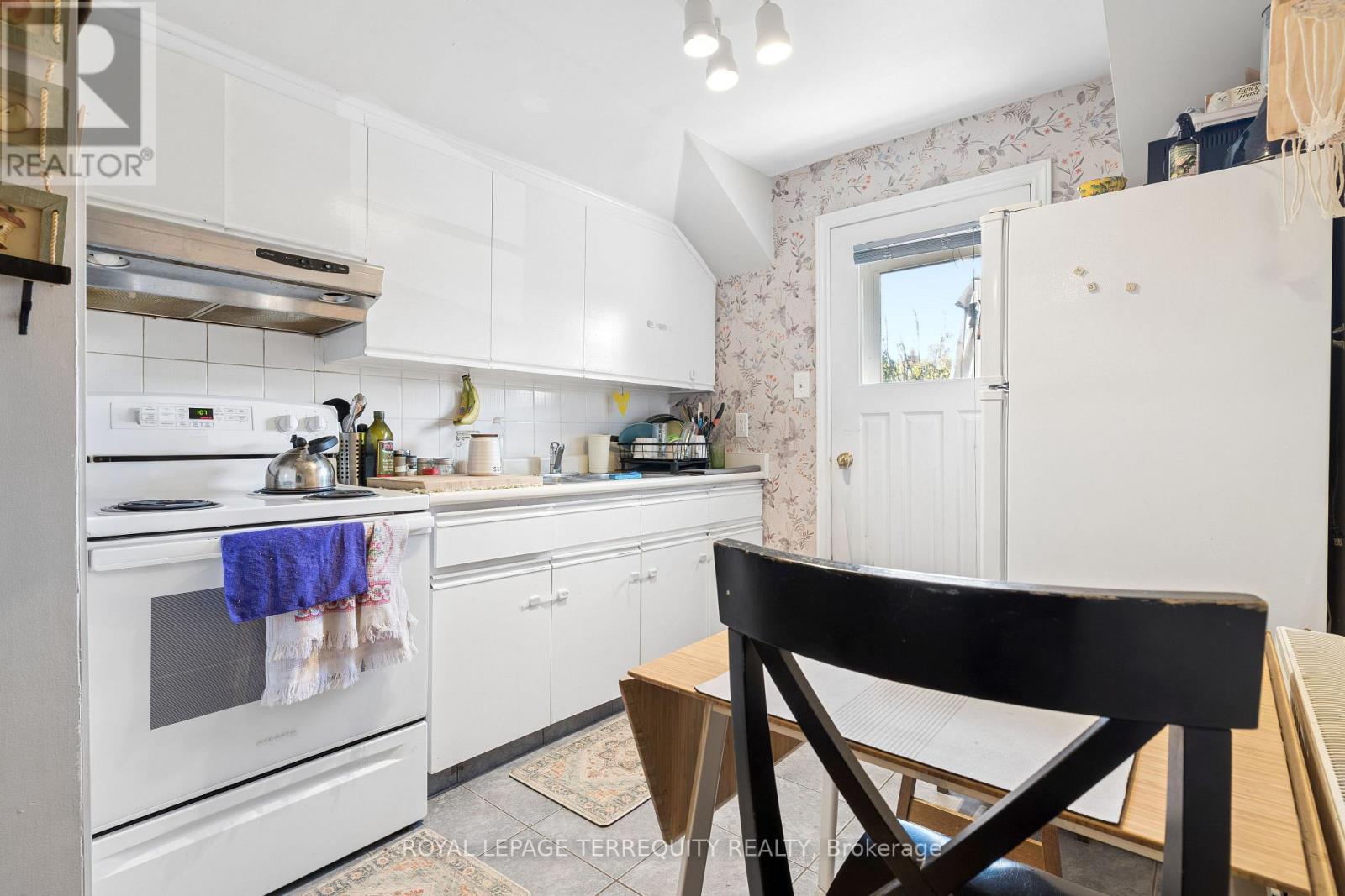 167 Westmount Avenue, Toronto, ON photo 13