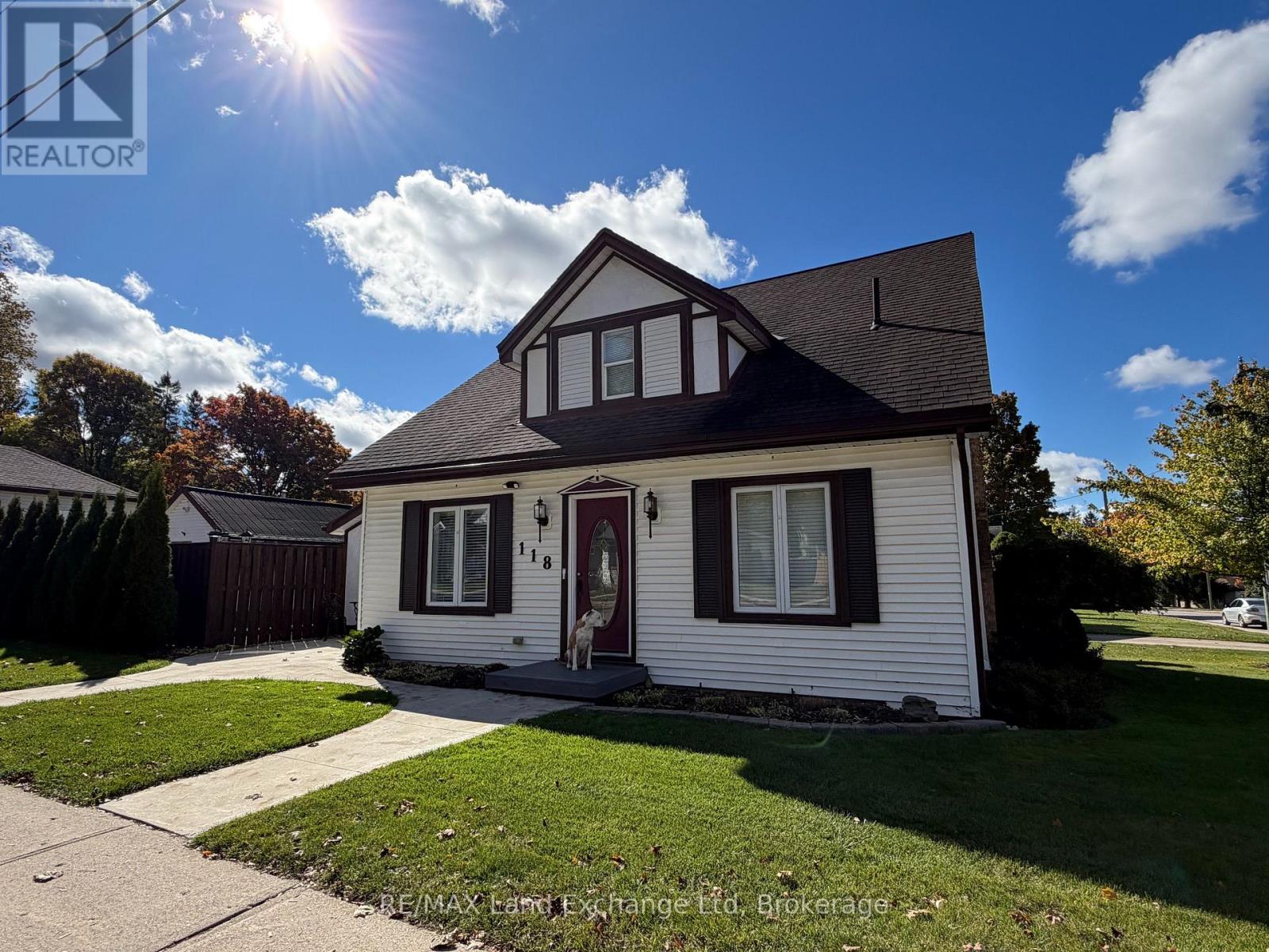 118 VICTORIA STREET E - 21