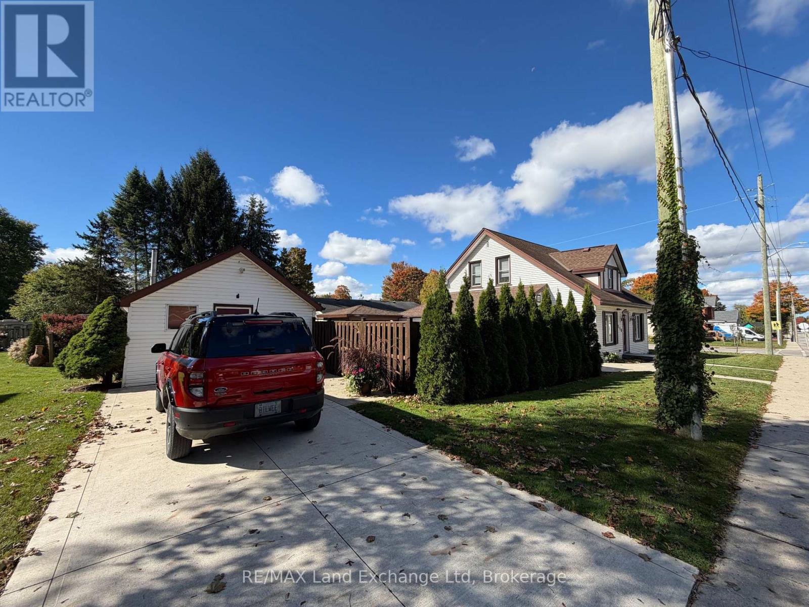 118 VICTORIA STREET E - 25