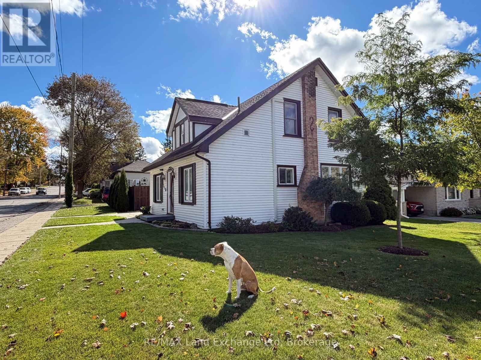 118 VICTORIA STREET E - Image 31