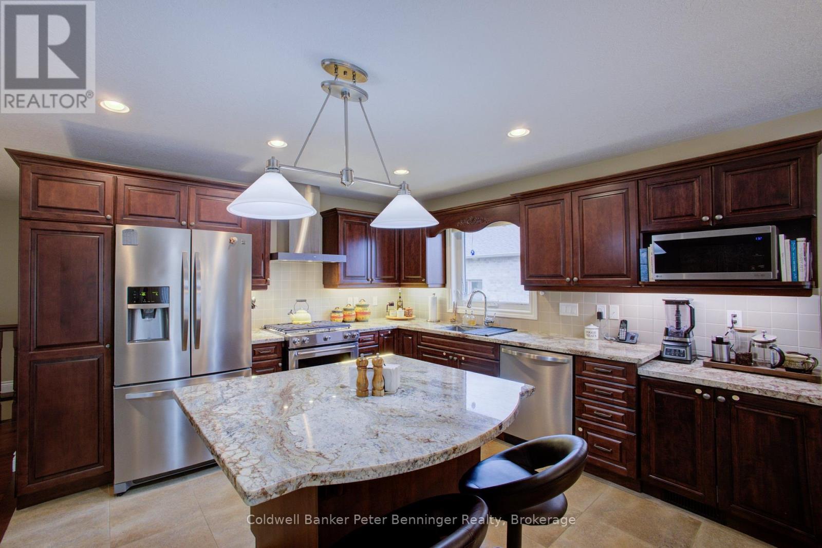 395 3RD STREET S - Image 13