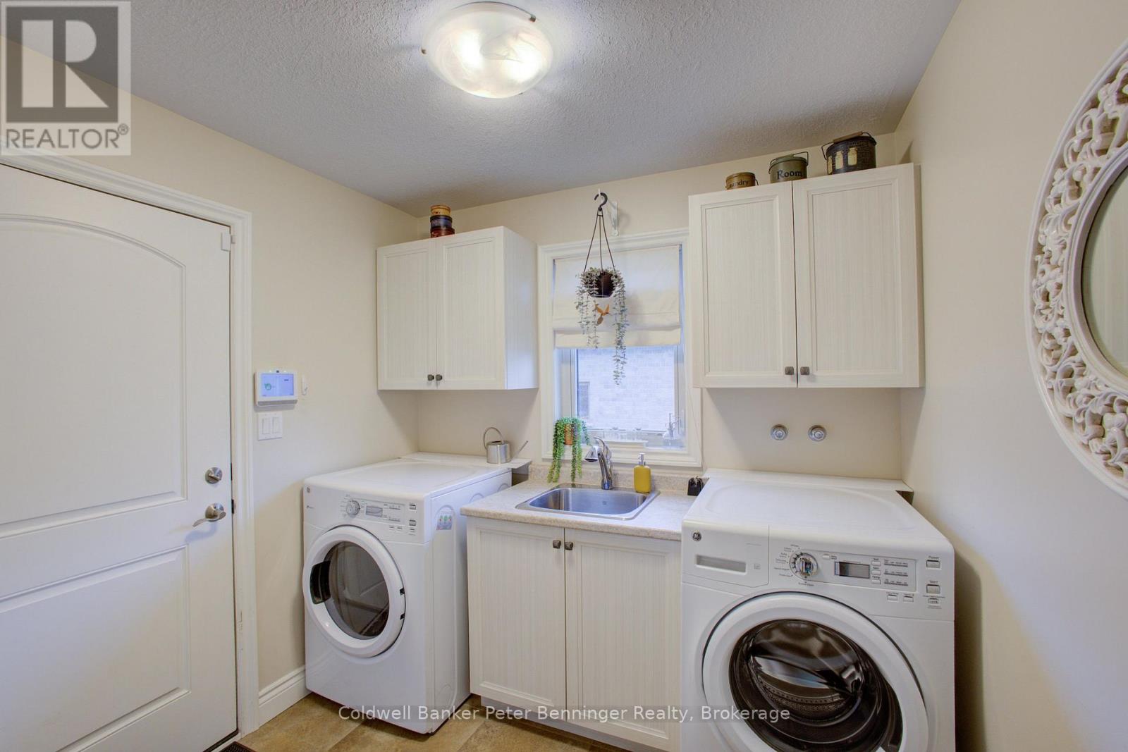 395 3RD STREET S - 25