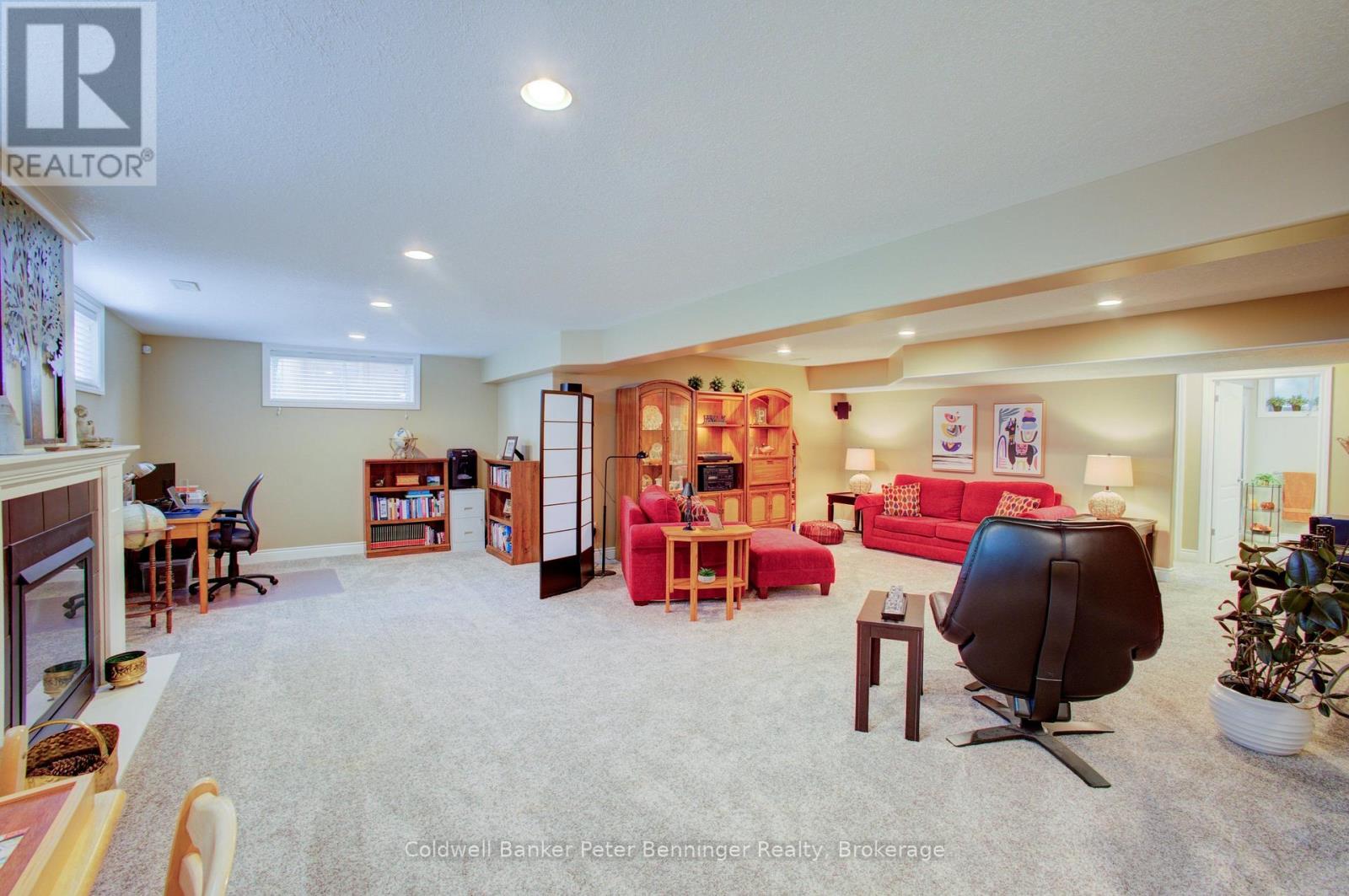 395 3RD STREET S - Image 27