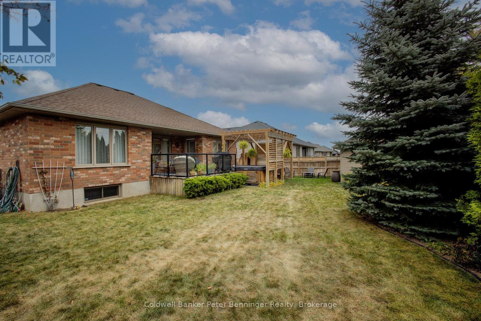 395 3RD STREET S - 38