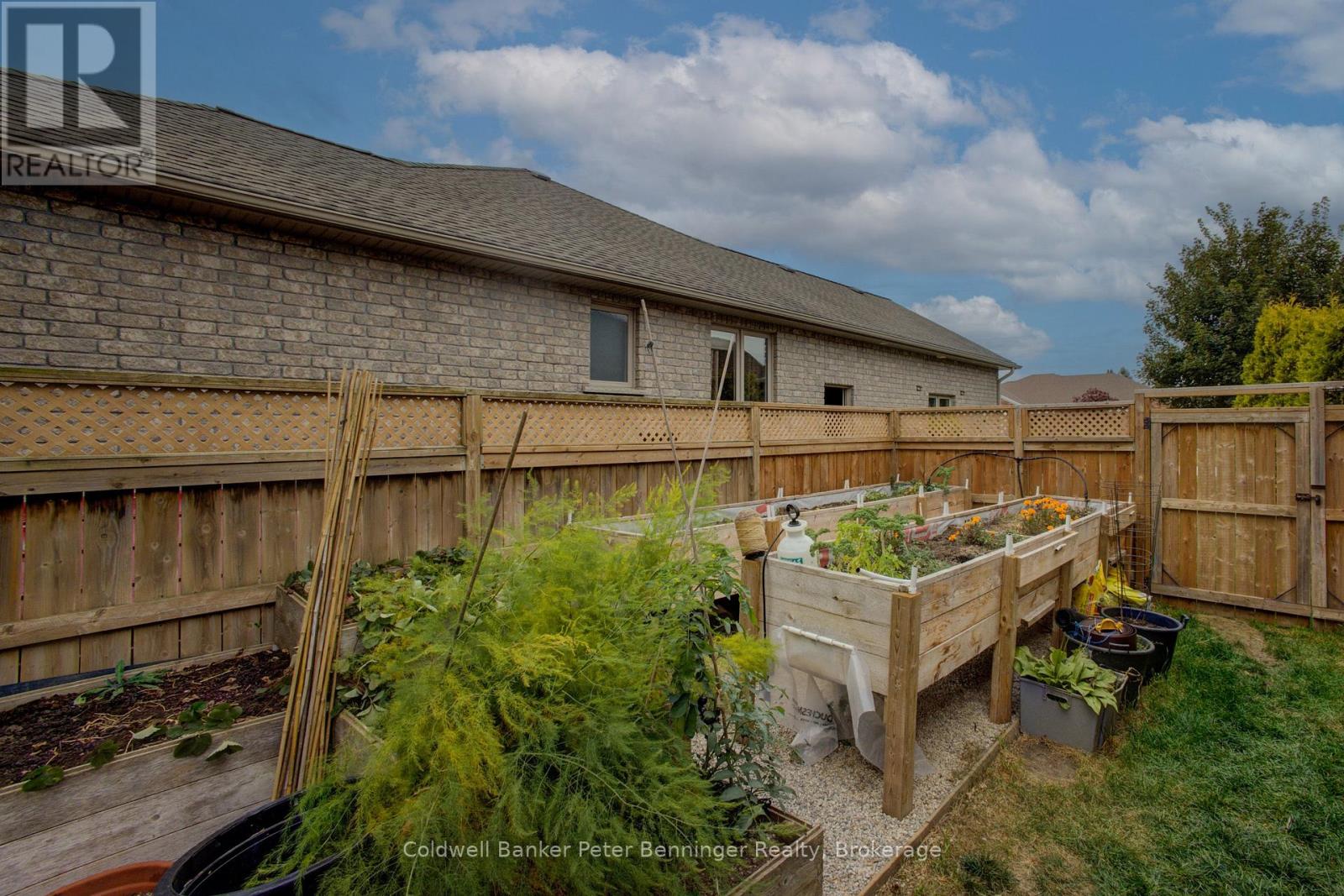 395 3RD STREET S - 39