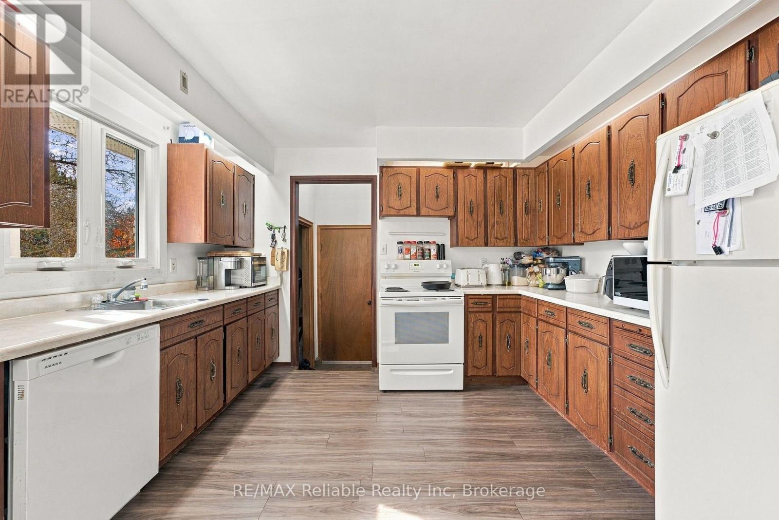 304 MORRIS STREET - Image 13