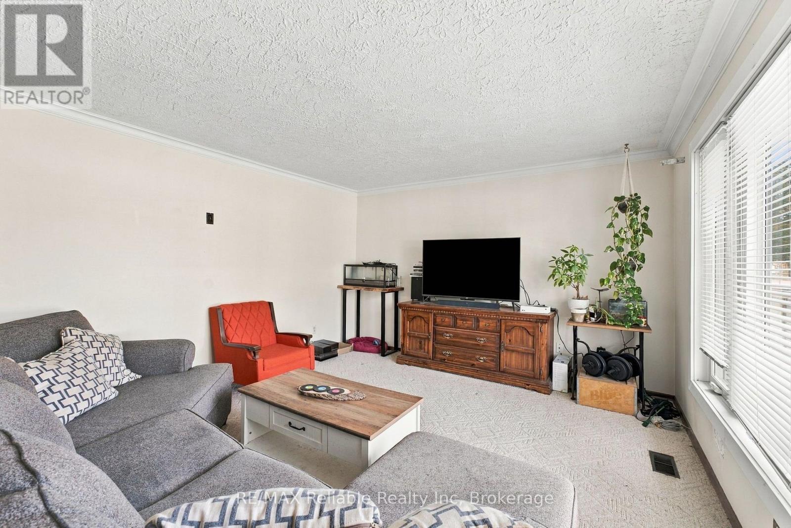 304 MORRIS STREET - Image 9