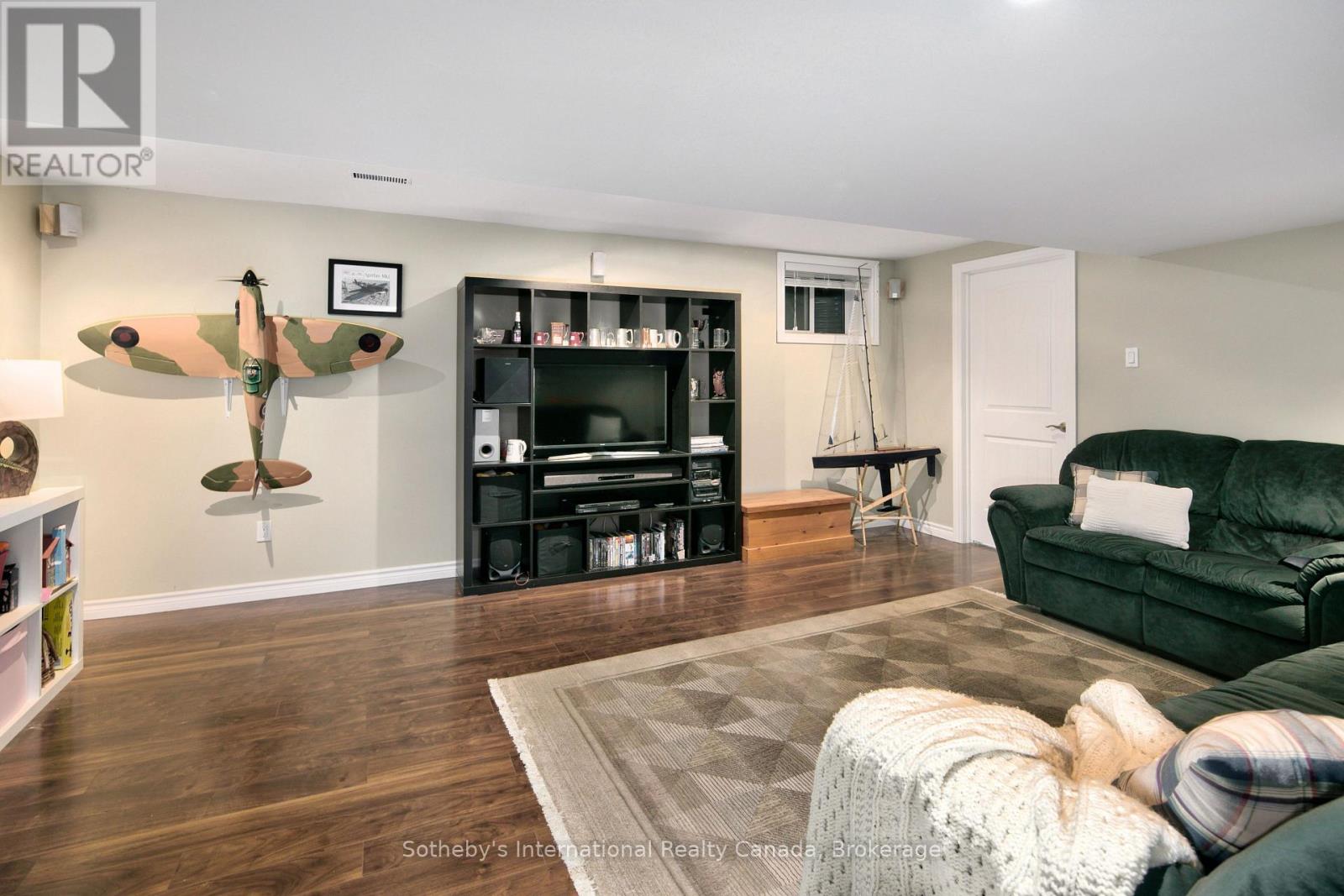 118 LANDRY LANE - Image 25