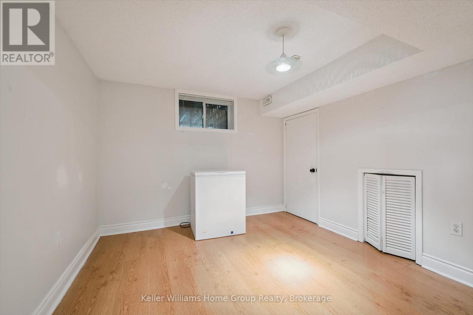 370 GORDON STREET - 32