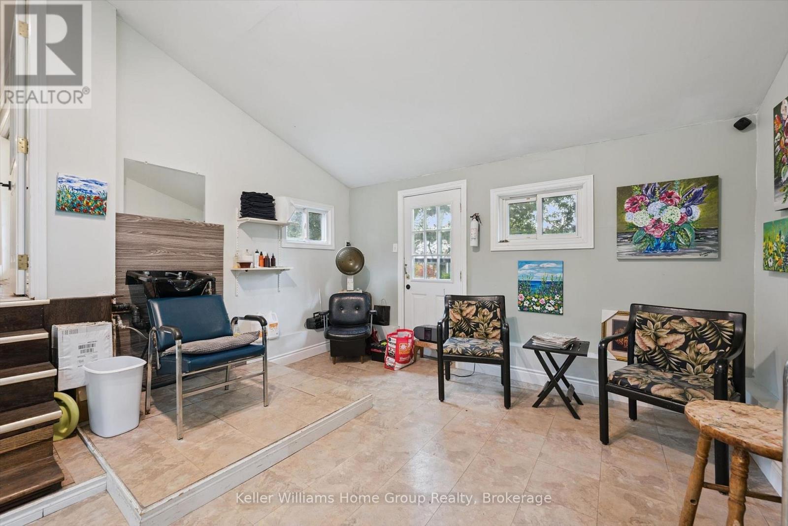 370 GORDON STREET - 38