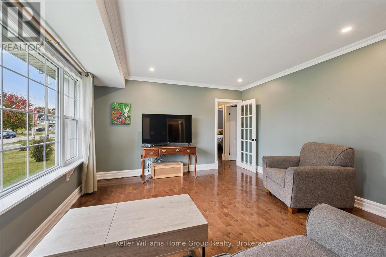370 GORDON STREET - 7