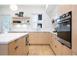 1 5993 143 Street, Surrey, BC V3X0L8 Photo 10