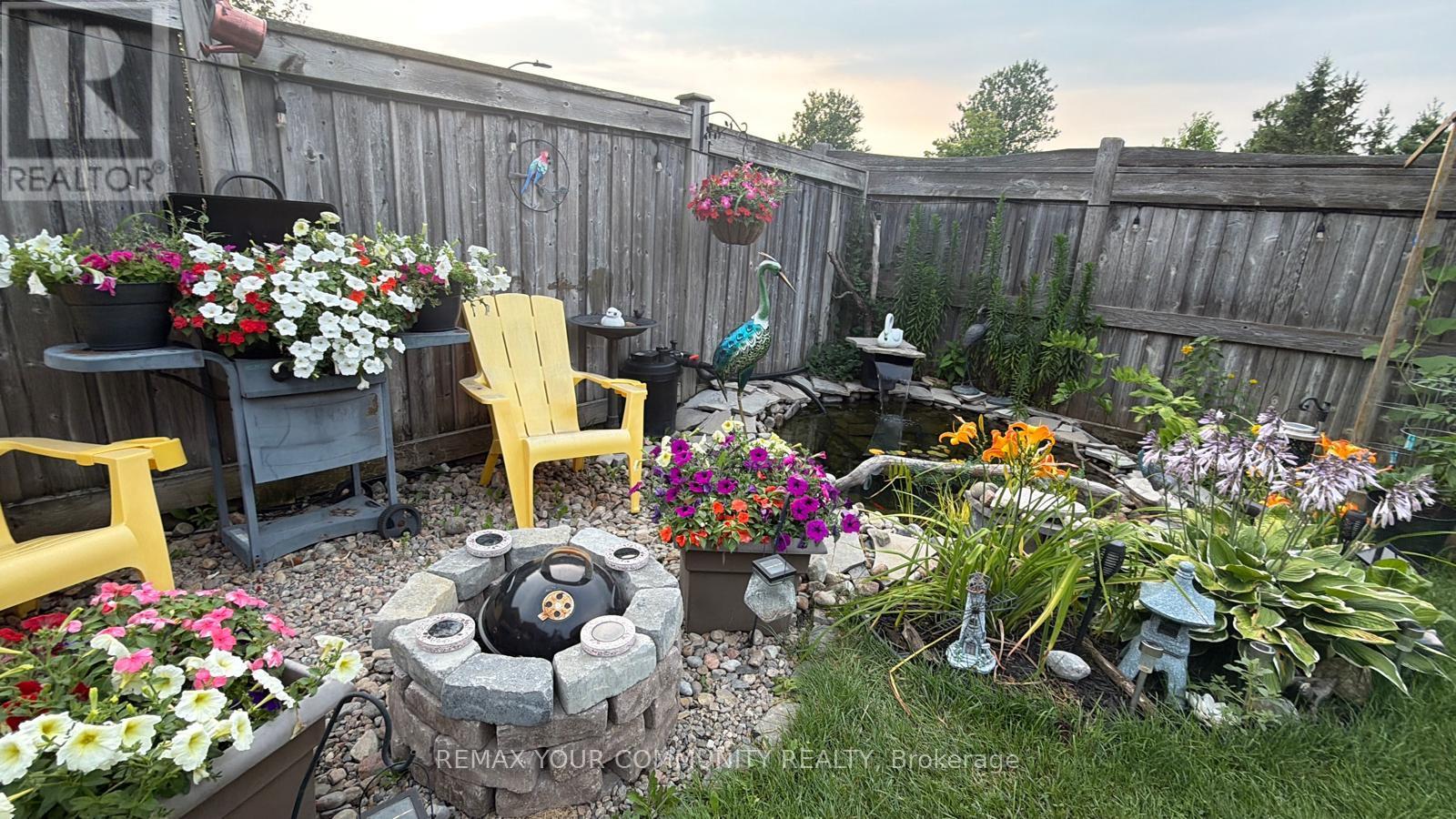 22 Swansea Street, Whitby, ON photo 16