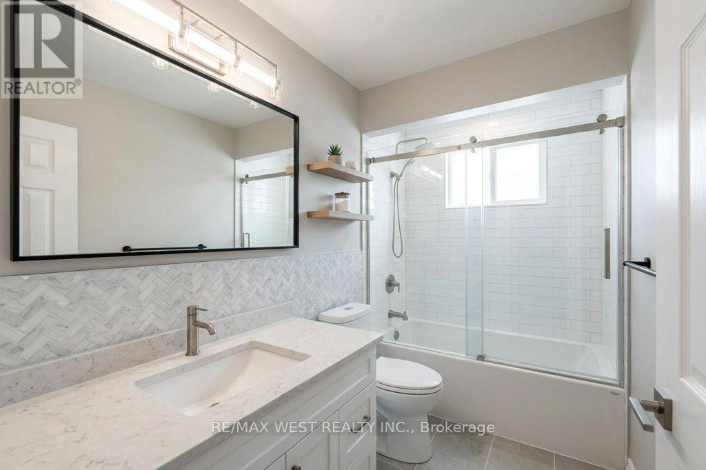 38 ALBACORE CRESCENT - 15