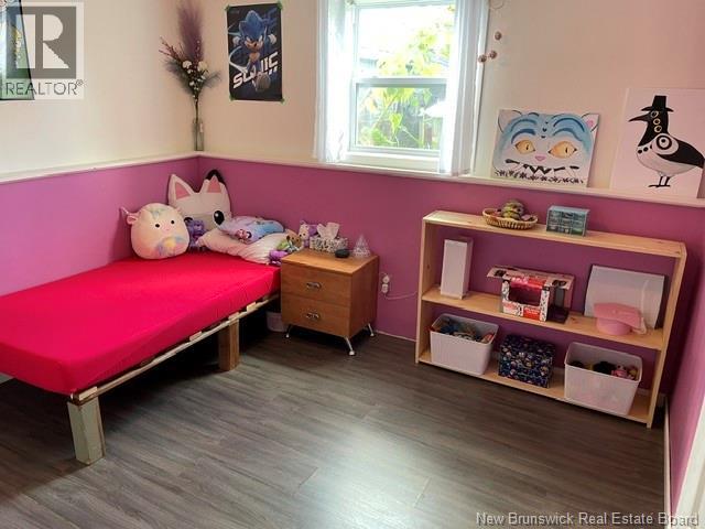 18 Partellow Street - 18