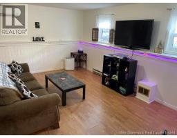 18 Partellow Street, photo 16