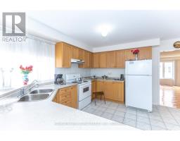 12 Touchstone Drive, Toronto, ON M6M5L2 Photo 18